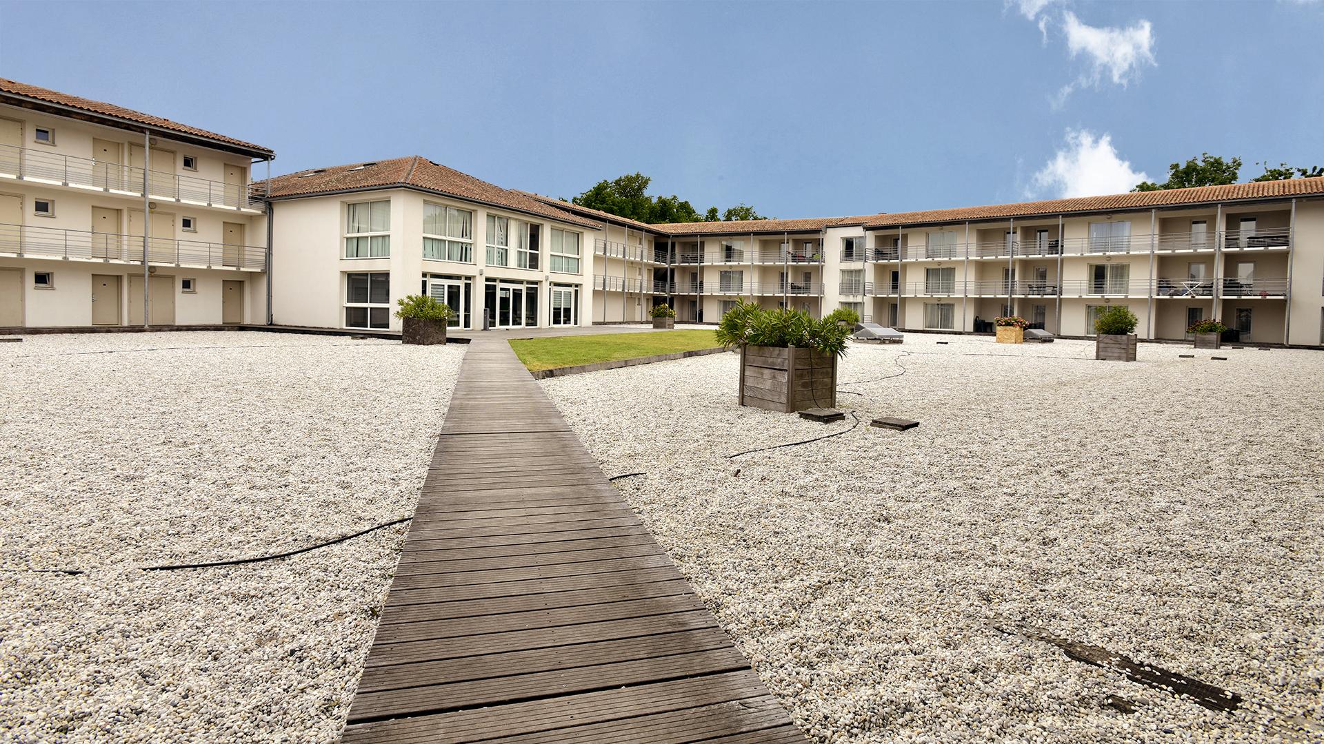 Appart hôtel Vacancéole - Le Domaine Du Château - La Rochelle / île De Ré Lagord