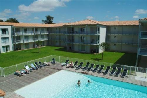 Appart hôtel Vacancéole - Le Domaine Du Château - La Rochelle / île De Ré Lagord