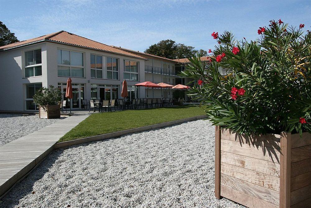 Vacancéole - Le Domaine Du Château - La Rochelle / île De Ré 3*