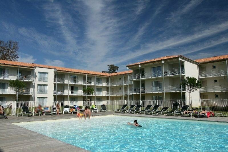 Appart hôtel Vacancéole - Le Domaine Du Château - La Rochelle / île De Ré 3*