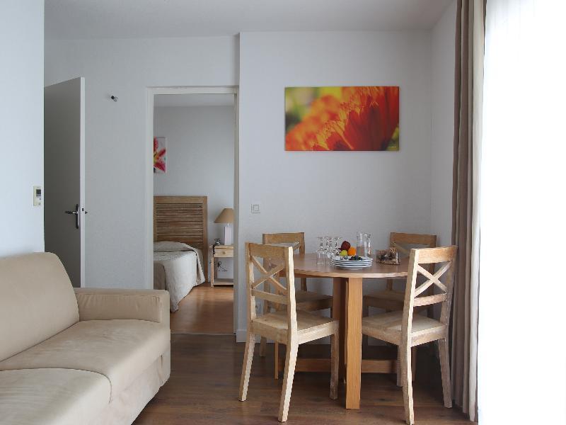 Aparthotel Vacanceole - Le Domaine Du Chateau - La Rochelle / Ile De Re Lagord